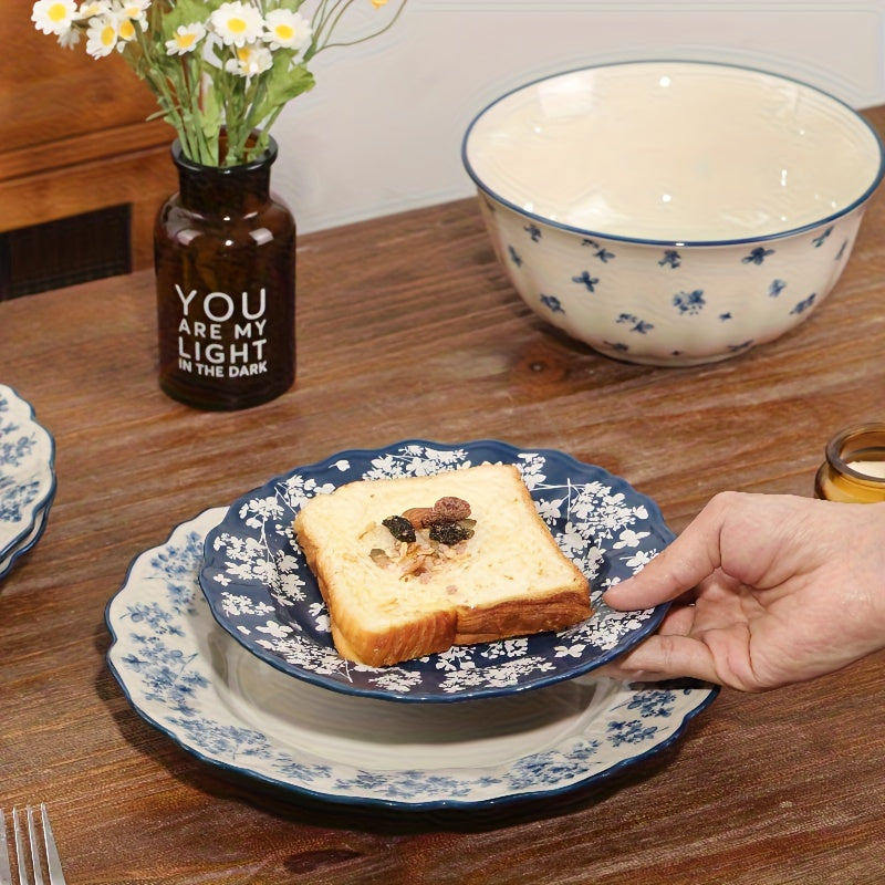 2pcs Blue And White Ceramic Pasta Plate Set - 10.6-Inch Steak Plate, Suitable for Pasta, Desserts, Main Courses, Steak, And Fruits - Perfect for Christmas And Halloween Festive Dining, Ideal for Both Western And Chinese Restaurants, Home Kitchens
