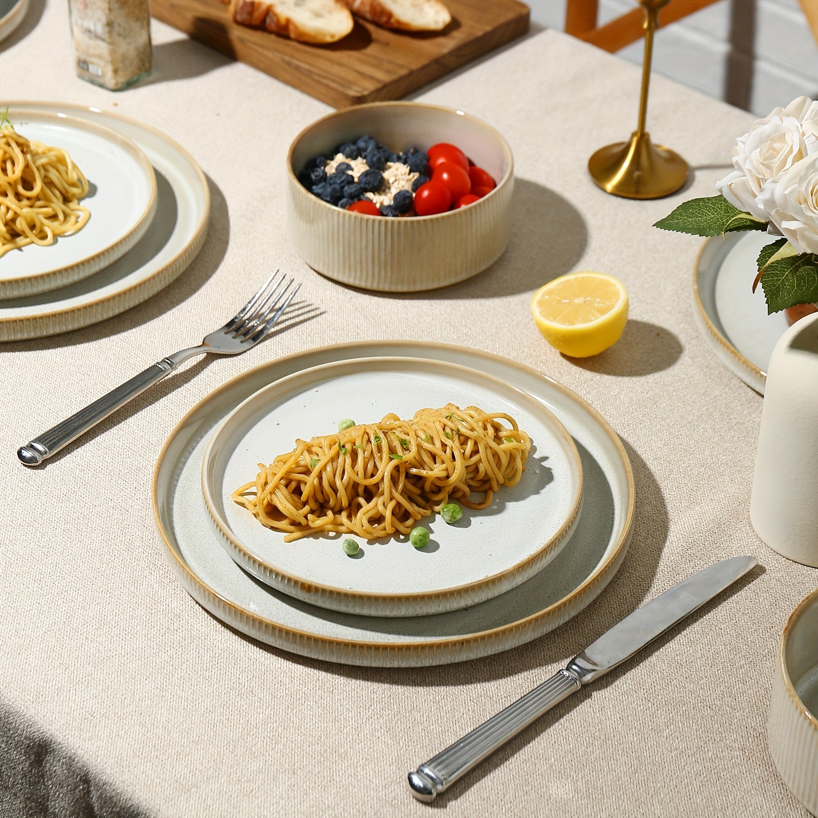 12pcs Striped Cream Beige Ceramic Dinnerware Set, Plate Spaghetti Bowl Soup Bowl Reaction Glaze Dinnerware Set, Modern High-end Ceramic Stoneware, Dishwasher And Microwave Can Be Used, Suitable for Gifts, Parties, Weddings, Family Dinners